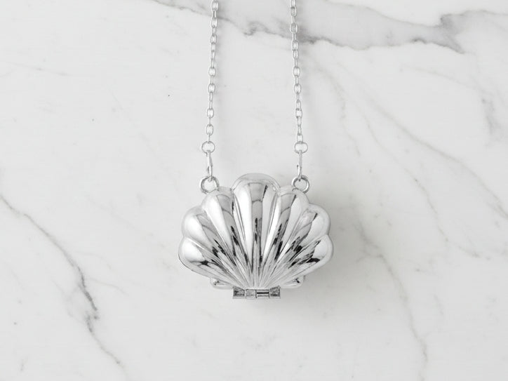 Acrylic Silver Mini Shell Clutch