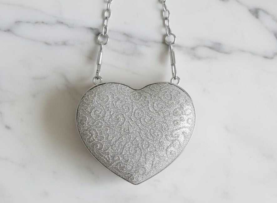 Mini heart long chain clutch