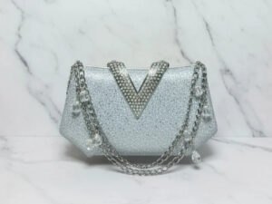 Silver Double Chain V Clutch